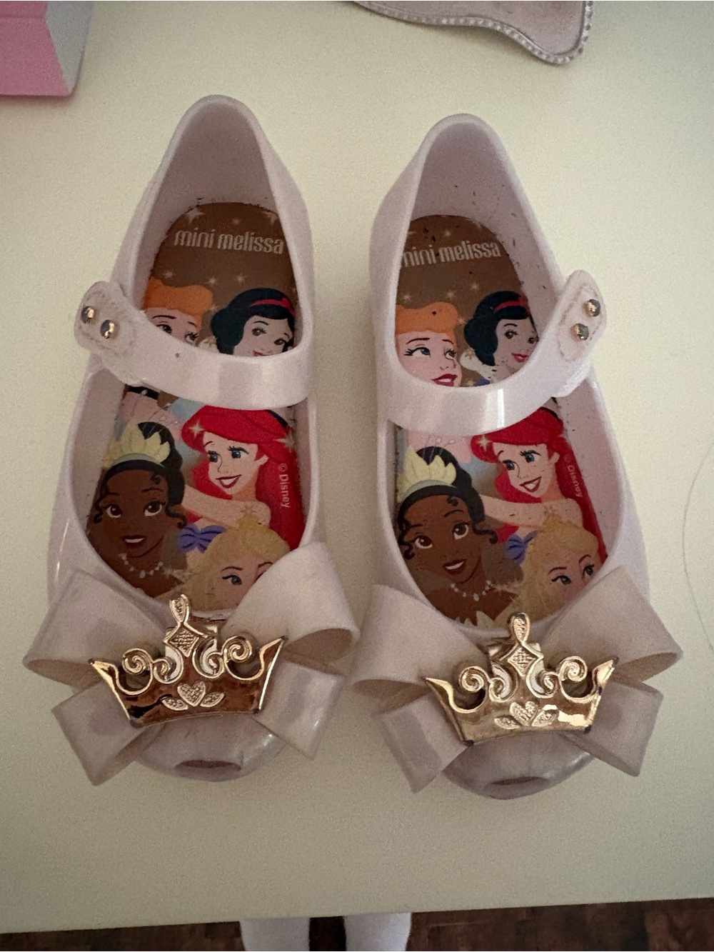 Mini Melissa Girls' White Jelly Mary Janes with Gold Crown Accent